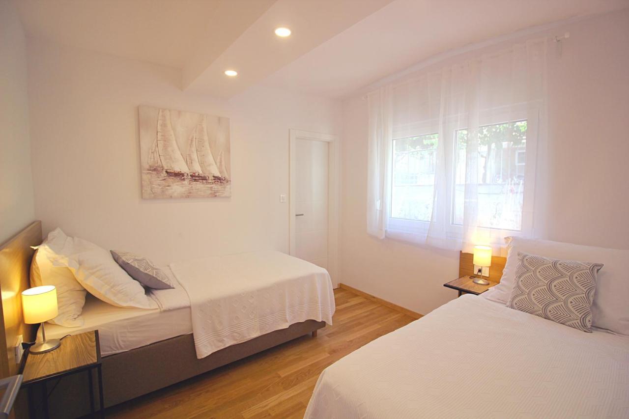 Sun Apartments Primošten Eksteriør bilde