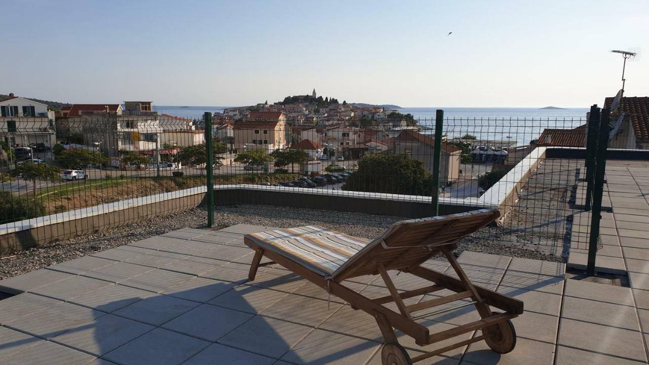 Sun Apartments Primošten Eksteriør bilde